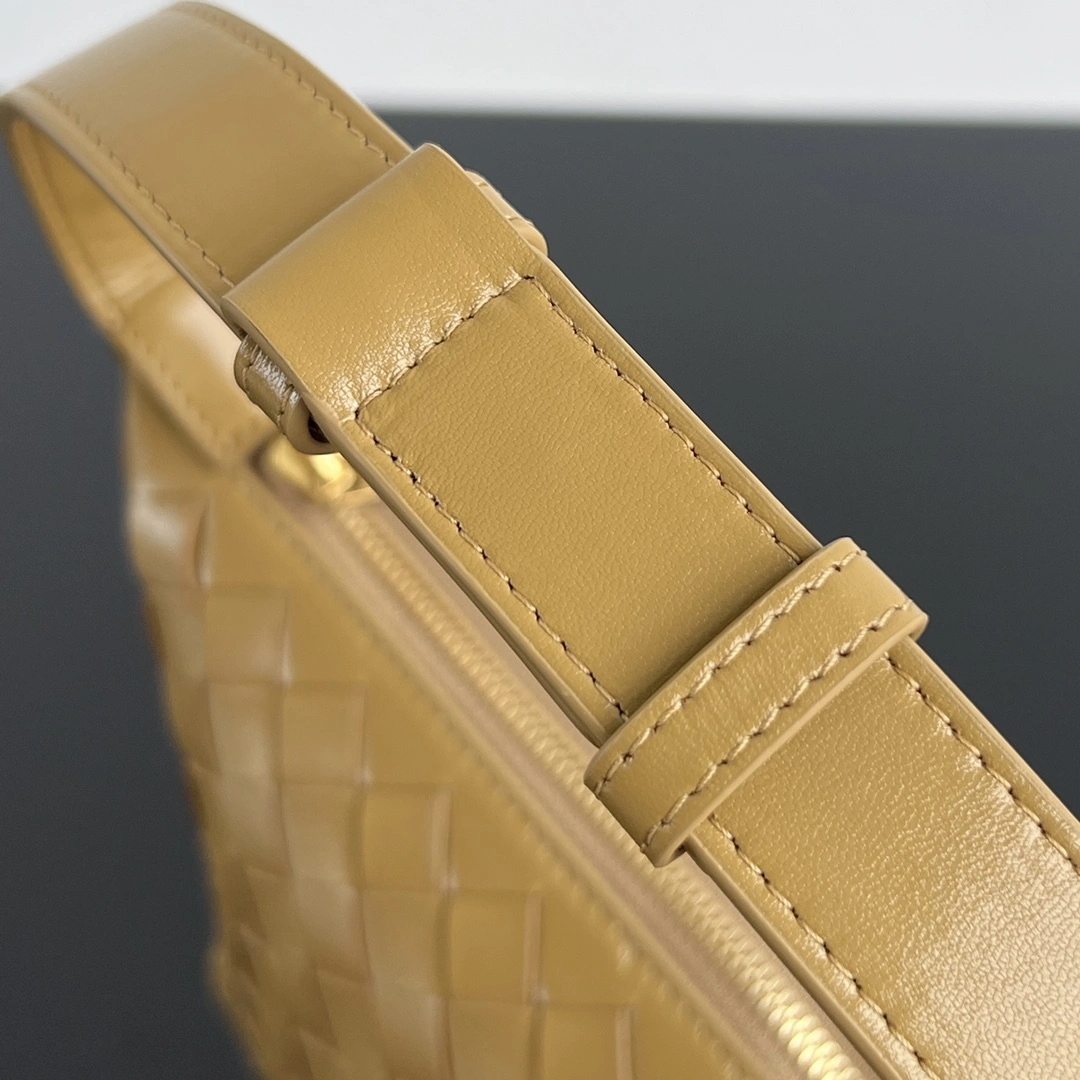MOMO-- V595t1 776781V3IV19894 high quality version Wallace Calfskin item:E-B063B2625