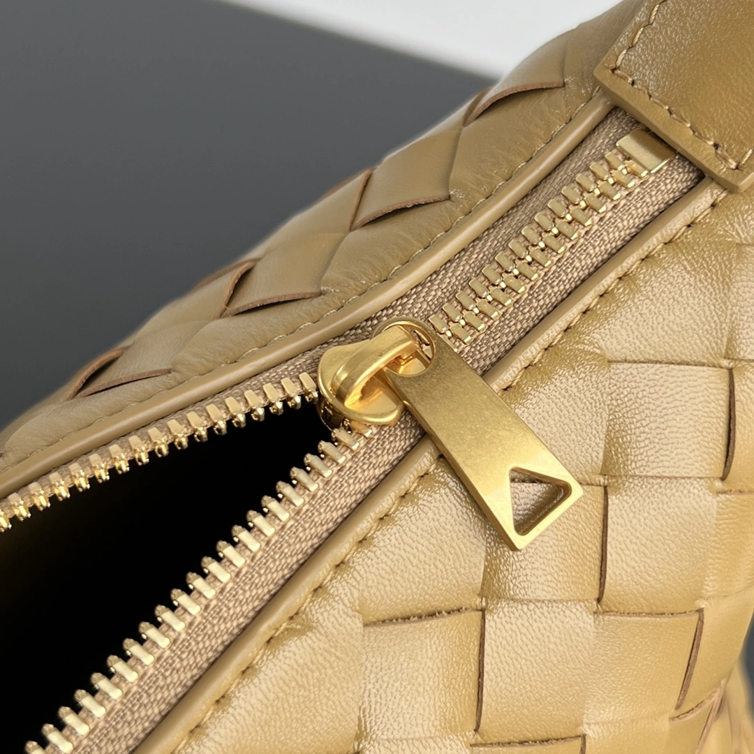 MOMO-- V595t1 776781V3IV19894 high quality version Wallace Calfskin item:E-B063B2625