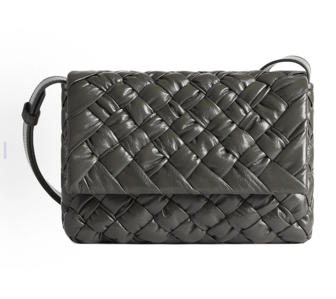MOMO-- V595t1 787113V4HO11470 high quality version RUMPLE MESSENGER item:E-B100B2517