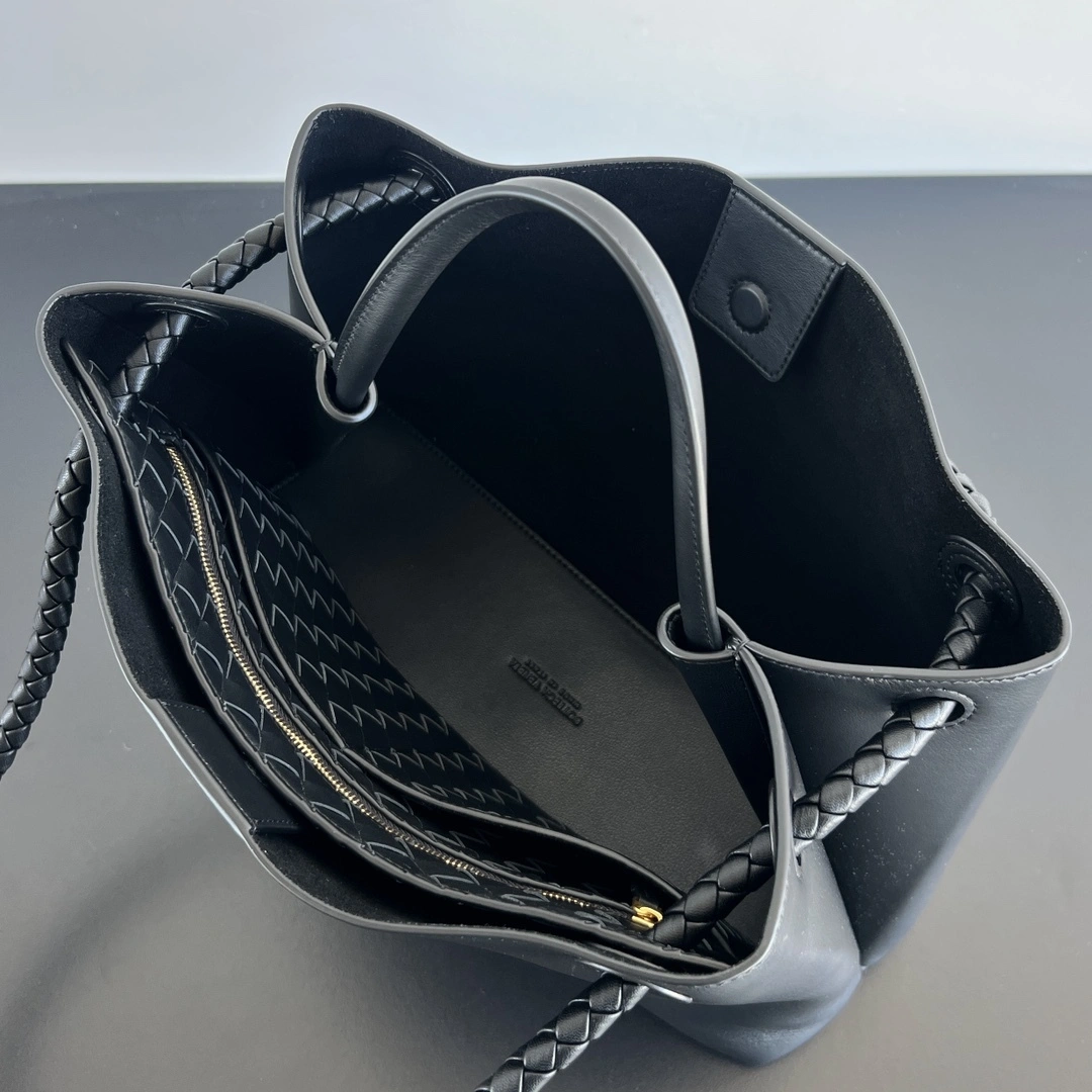 MOMO-- V595t1 810214V4O921019 high quality version Andiamo Calfskin item:F-B664B0272