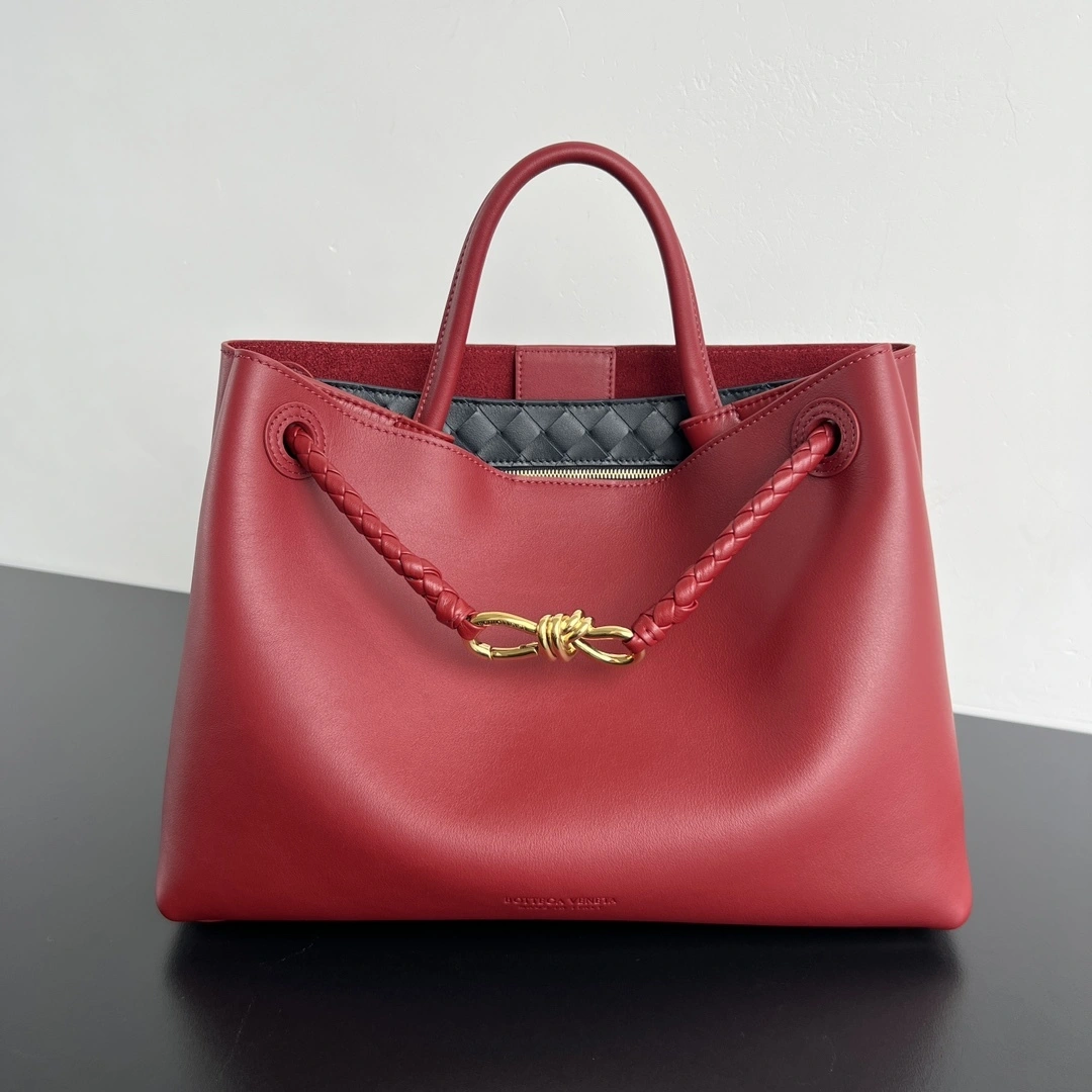 MOMO-- V595t1 810214V4O946545 high quality version Andiamo Calfskin item:F-B664B0273