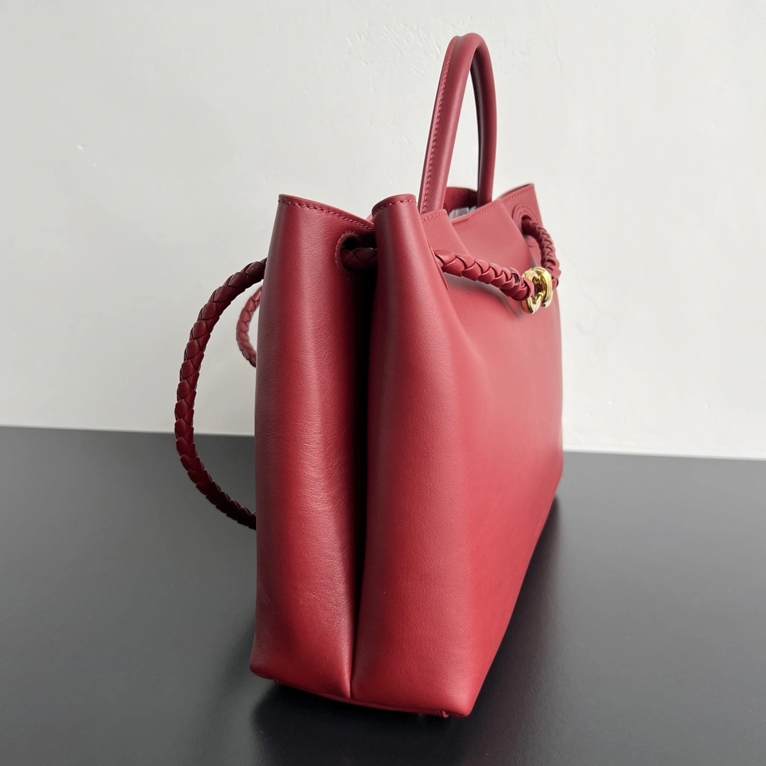 MOMO-- V595t1 810214V4O946545 high quality version Andiamo Calfskin item:F-B664B0273