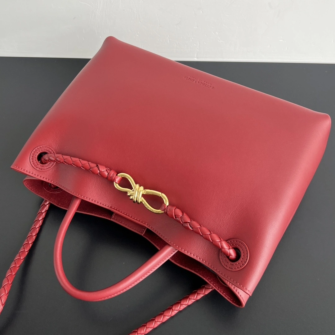 MOMO-- V595t1 810214V4O946545 high quality version Andiamo Calfskin item:F-B664B0273