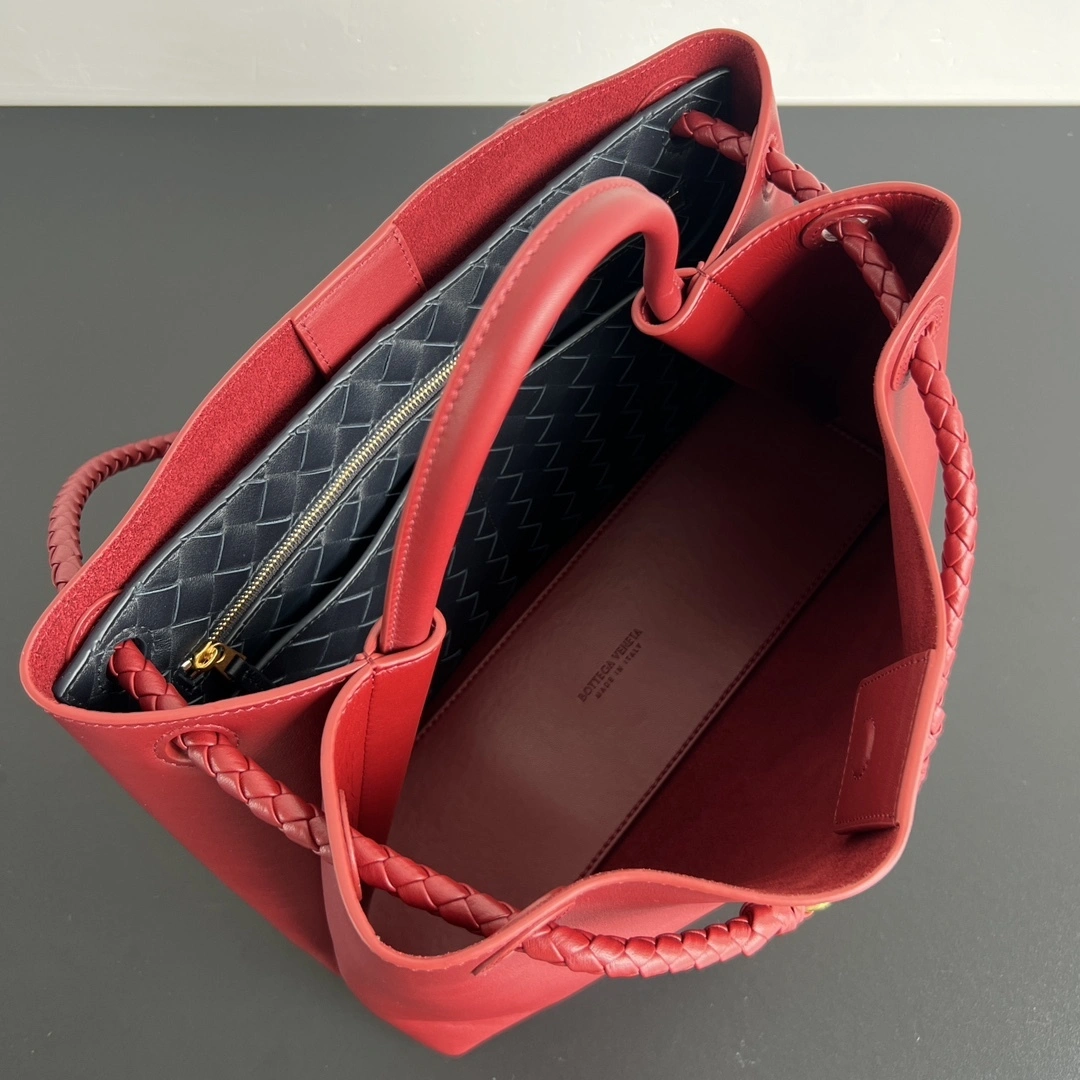 MOMO-- V595t1 810214V4O946545 high quality version Andiamo Calfskin item:F-B664B0273