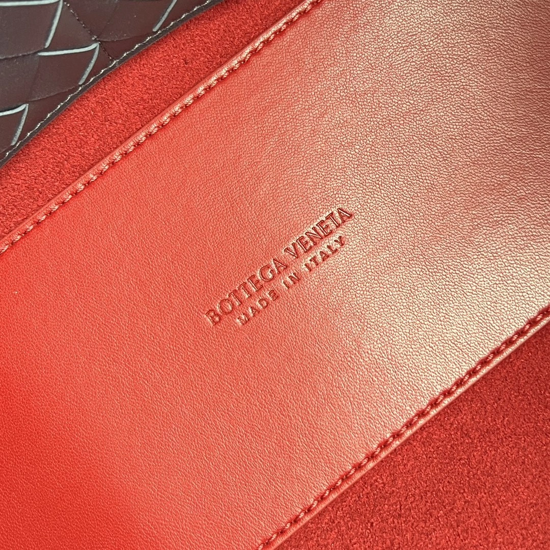MOMO-- V595t1 810214V4O946545 high quality version Andiamo Calfskin item:F-B664B0273