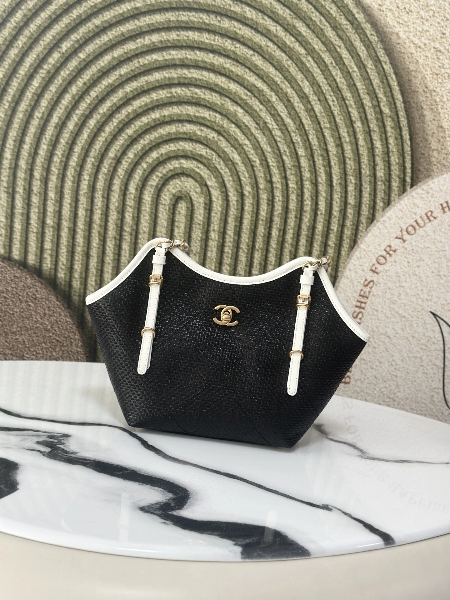 MOMO--3h1958 AS6015-B22594-U5559 high quality version cowhide Tote item:E-B000L1608T