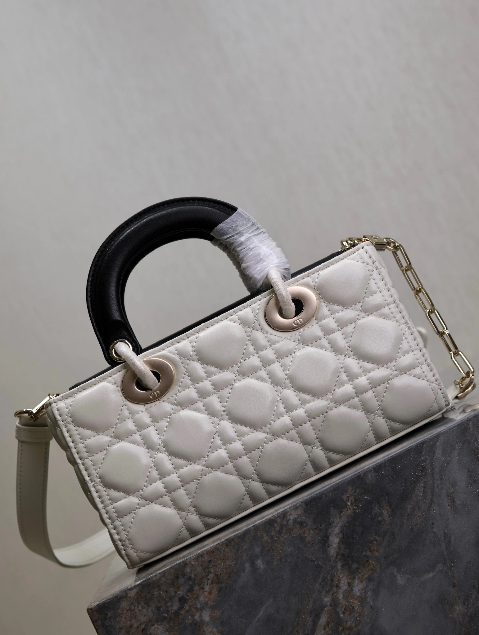 MOMO--4ior M0613ONJC-M941 high quality version Lady D−Joy sheepskin item:E-B000L2029T