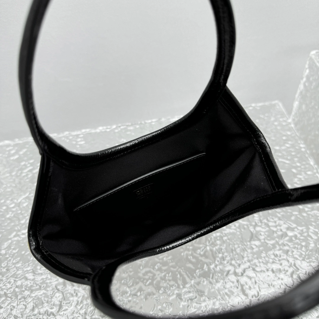 MOMO- 7iu7iu 5BA281_ADNT_F0002_V_OWF high quality version 25ss Hobo item:E-B664G2068