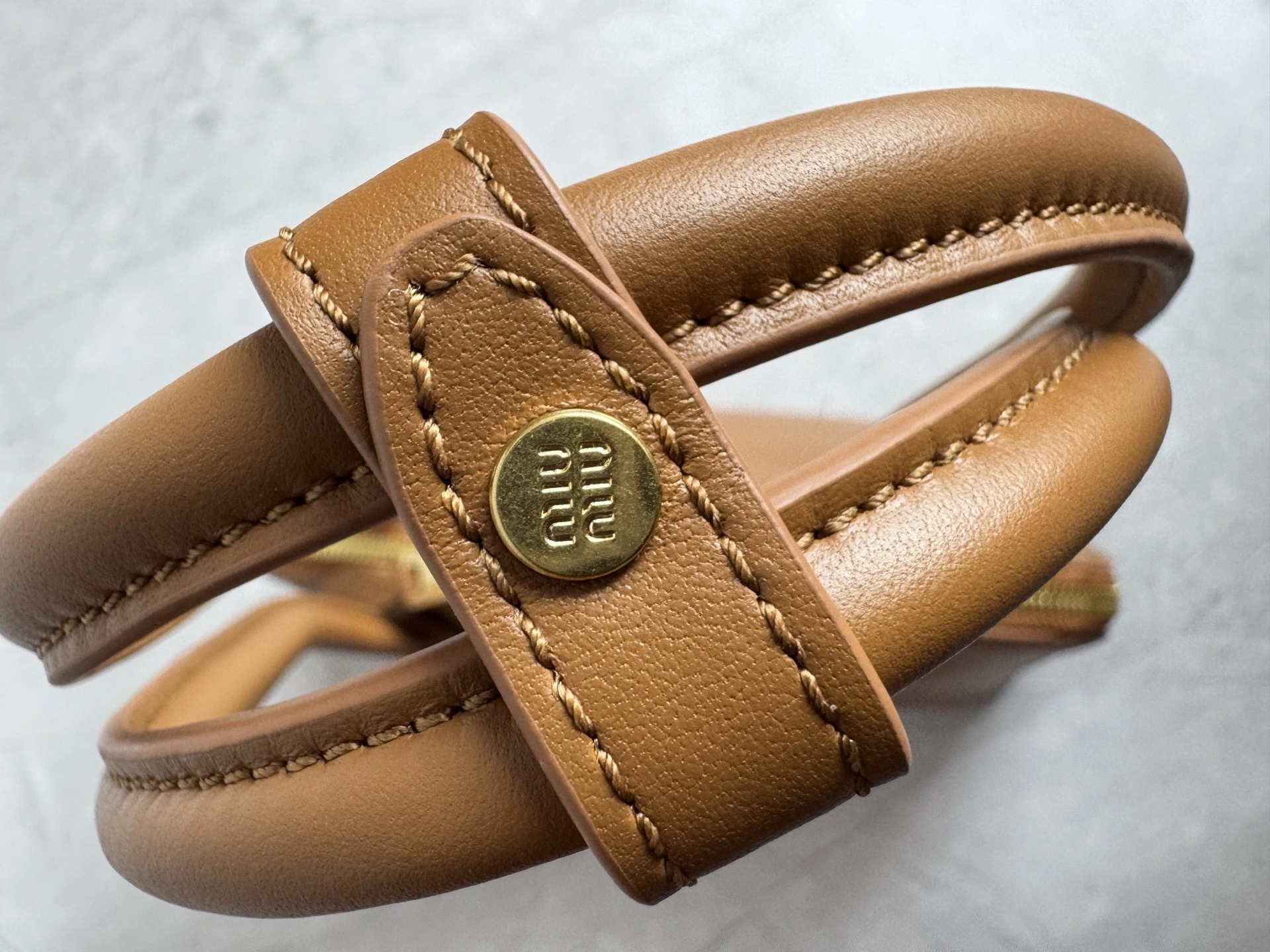 MOMO--7iu7iu 5BA289_2CRM_F0046_V_OOO high quality version Calfskin item:E-B000L1619T