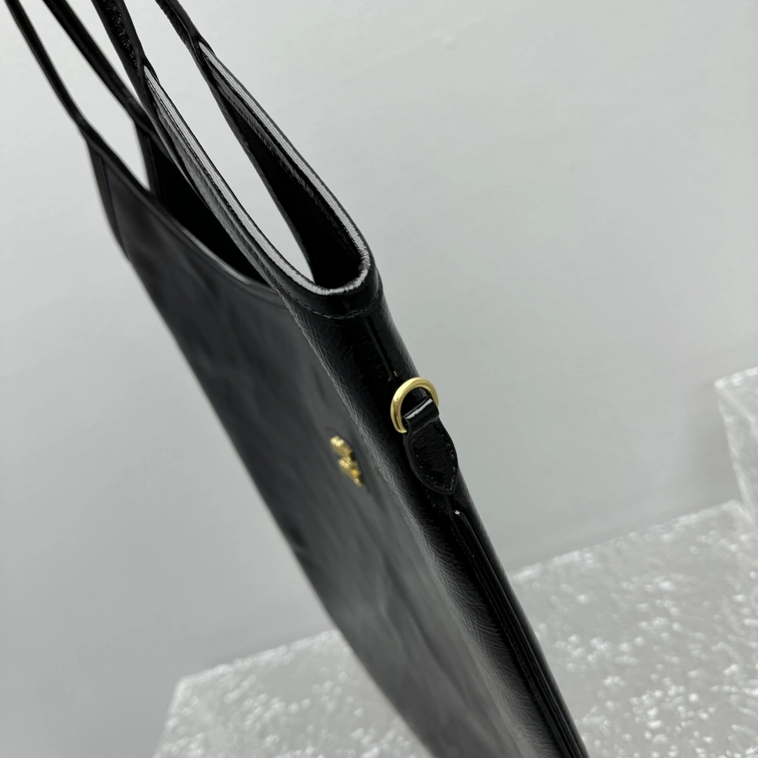 MOMO- 7iu7iu 5BG231_ADNT_F0002_V_MWF high quality version 25ss Hobo item:E-B664G2069