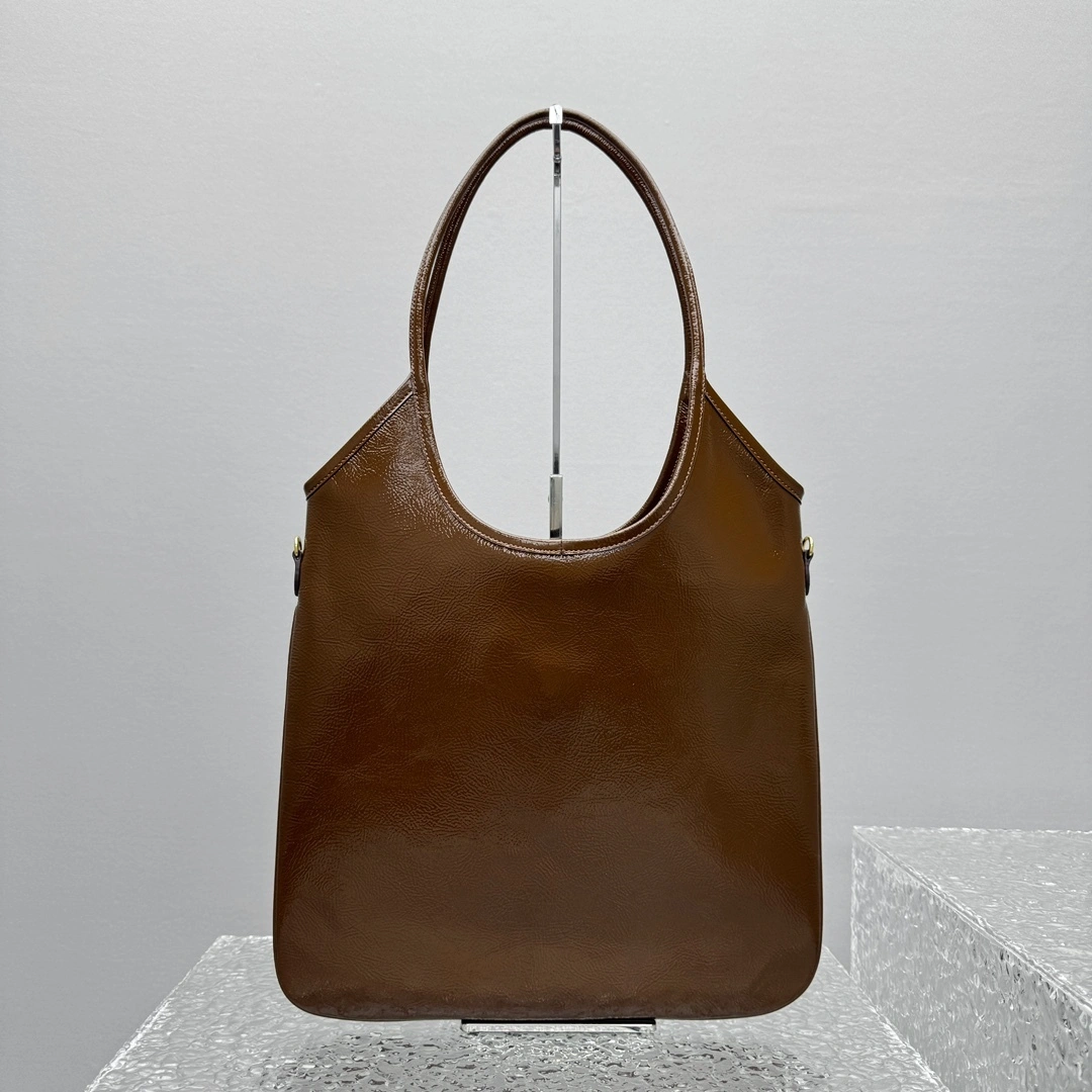 MOMO- 7iu7iu 5BG231_ADNT_F0BW5_V_MWF high quality version 25ss Hobo item:E-B664G2070