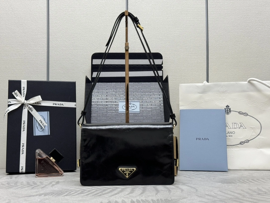 MOMO--Pr141 1BD082_2CYR_F0002_V_DVJ high quality version waxed skin item:E-B000K0736