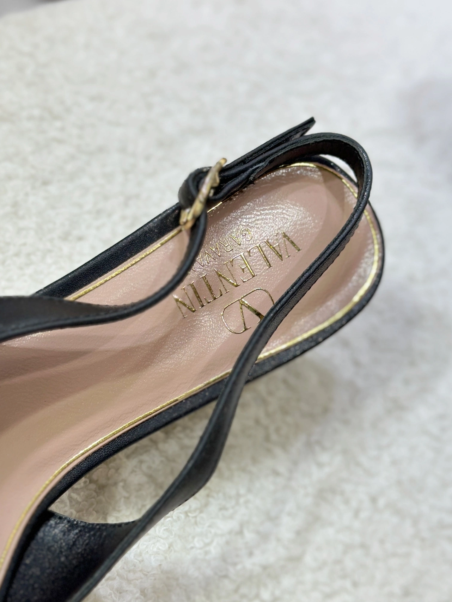 COCO-- V1859ti9o 4W0S0JB7EEY0NO Heel height：6CM Calfskin sheepskin item:E-X187A1035