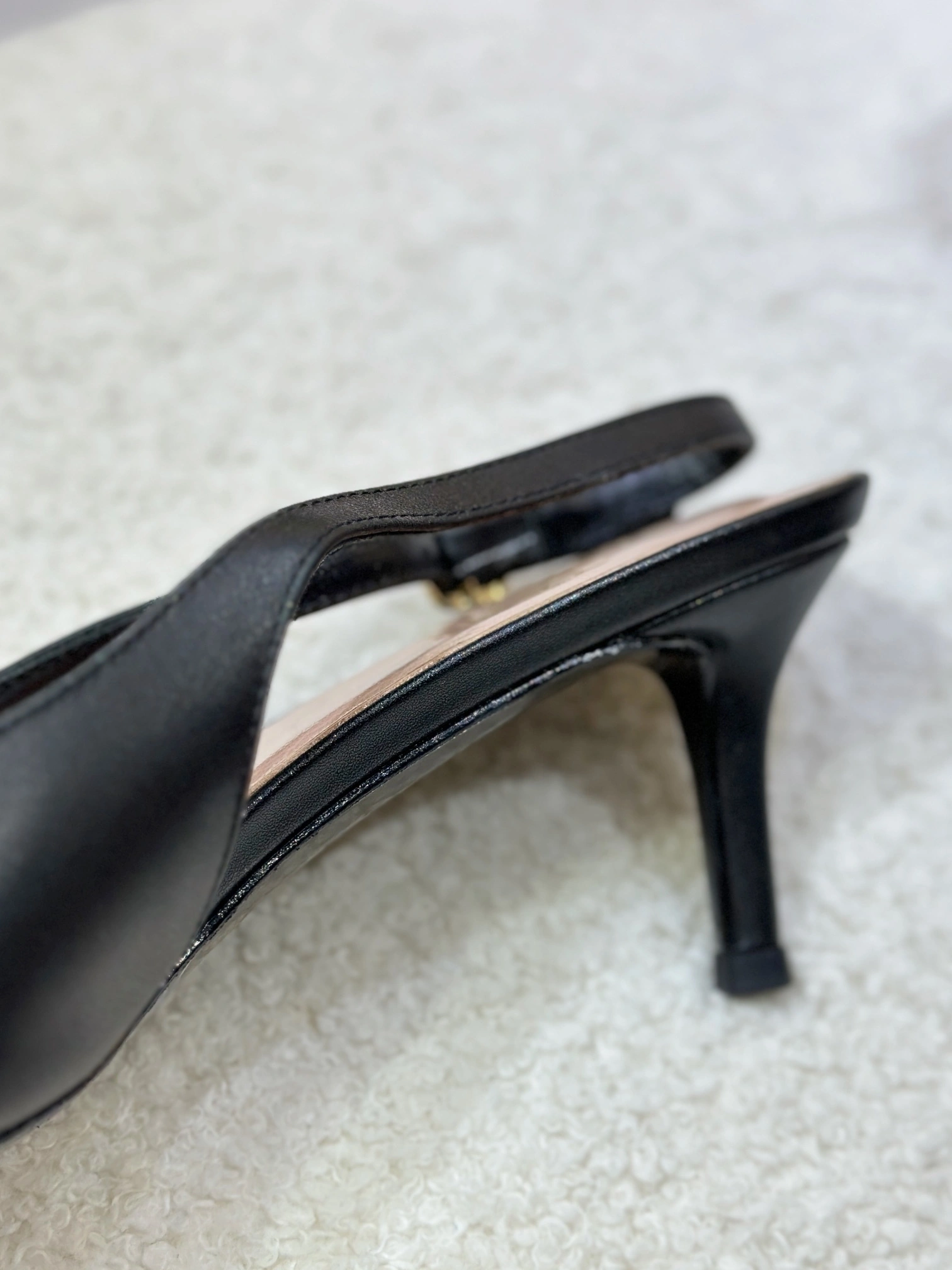 COCO-- V1859ti9o 4W0S0JB7EEY0NO Heel height：6CM Calfskin sheepskin item:E-X187A1035