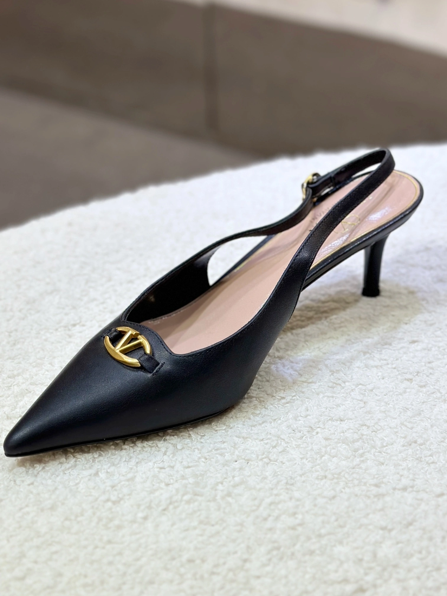 COCO-- V1859ti9o 4W0S0JB7EEY0NO Heel height：6CM Calfskin sheepskin item:E-X187A1035
