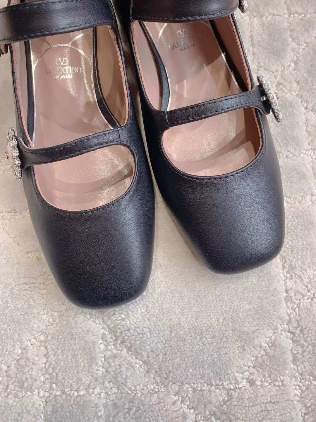 COCO-- V1859ti9o 6W2S0LL9DHS9TG Calfskin sheepskin Heel height：3CM item:E-X230F2633