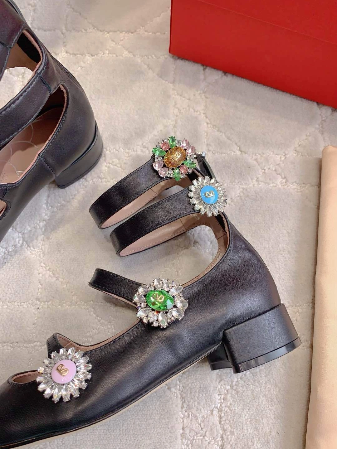COCO-- V1859ti9o 6W2S0LL9DHS9TG Calfskin sheepskin Heel height：3CM item:E-X230F2633