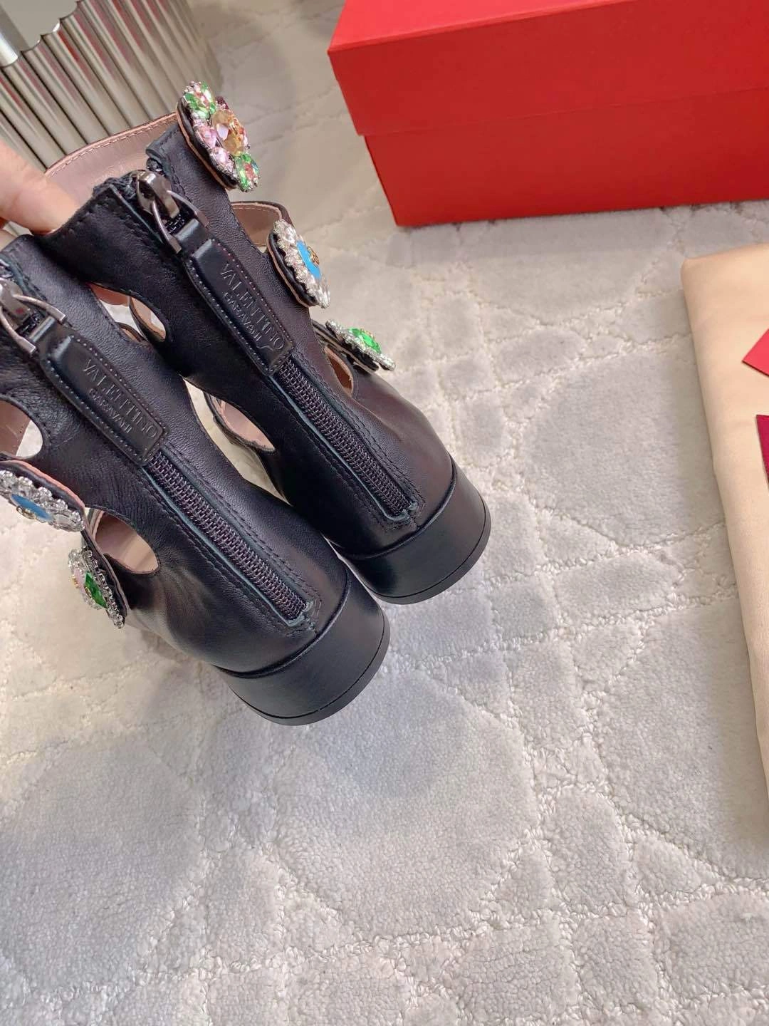COCO-- V1859ti9o 6W2S0LL9DHS9TG Calfskin sheepskin Heel height：3CM item:E-X230F2633