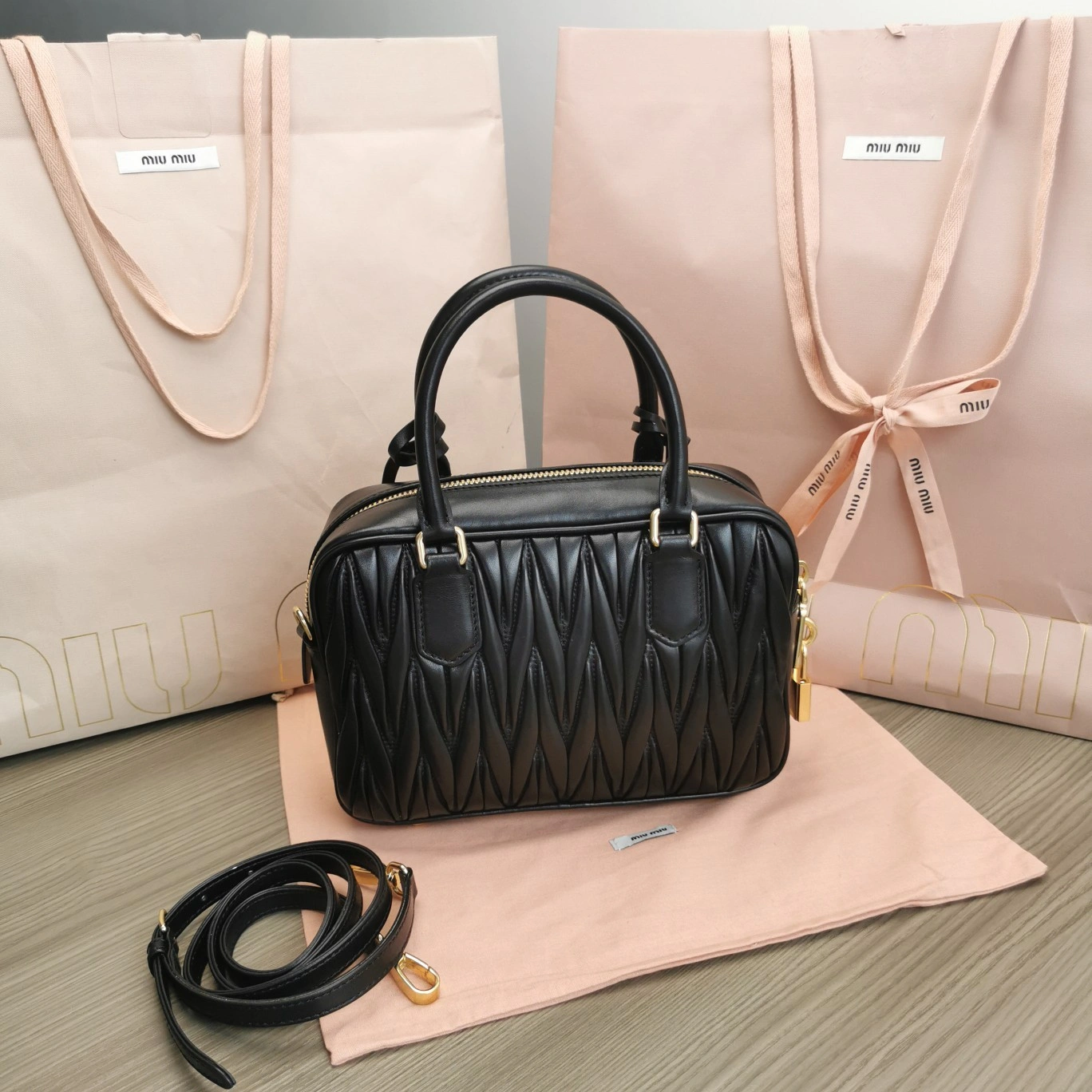 MOMO-- 11005BB124-N88-F0216-V-OOO 3Colour high quality version item：C-B063I2024V-3
