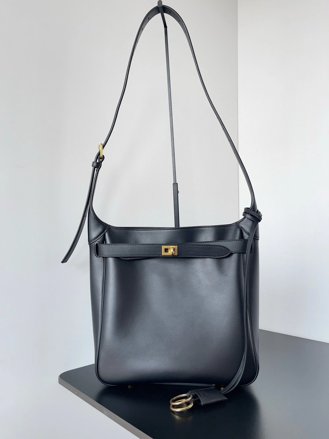 MOMO-- 218593i161 252342F046019 high quality version Bel Air Hobo item:E-B000H1548