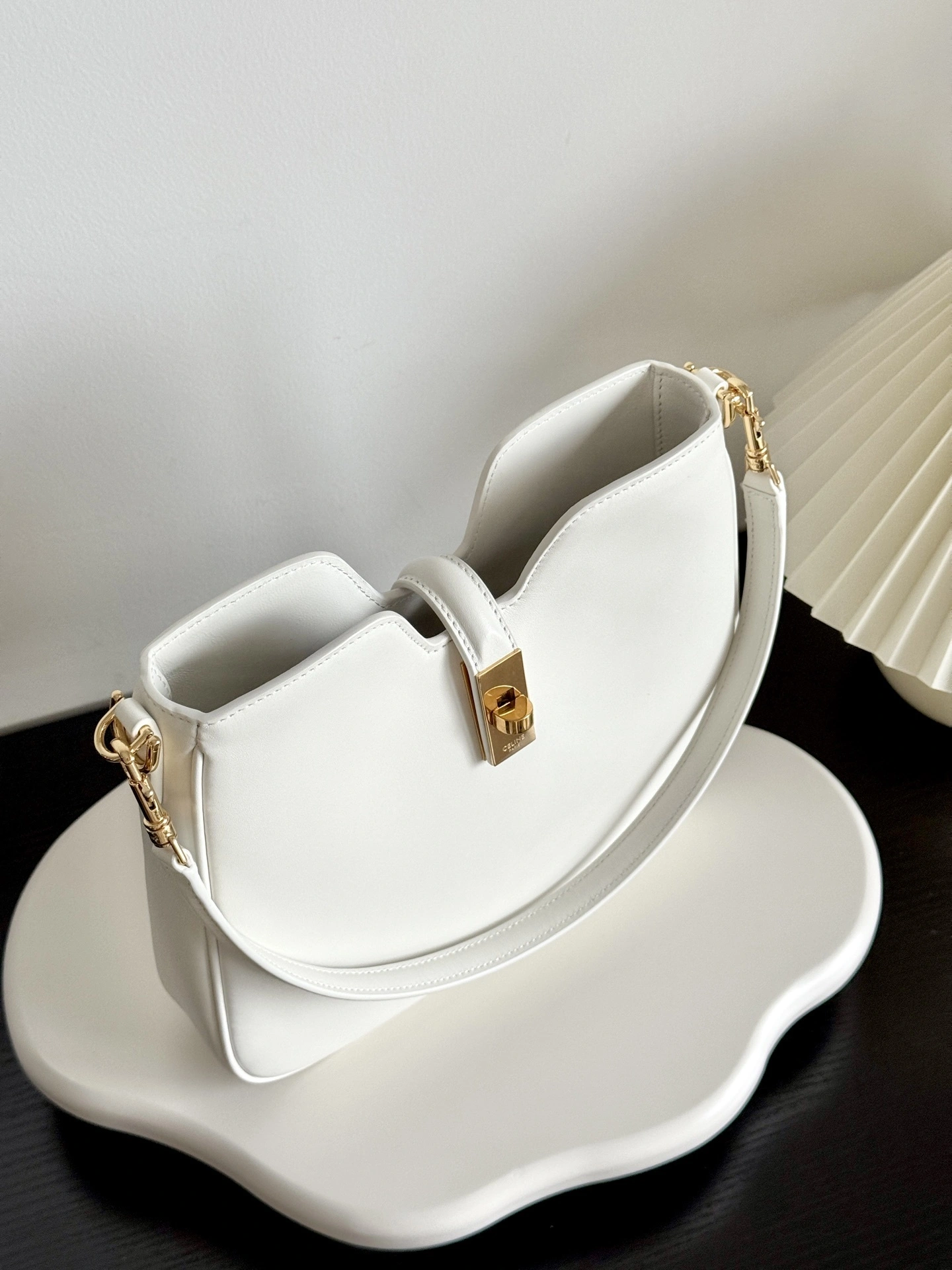 MOMO-- 358i95 120693FX9-01RC high quality version 16Soft Calfskin item:E-B805H1525