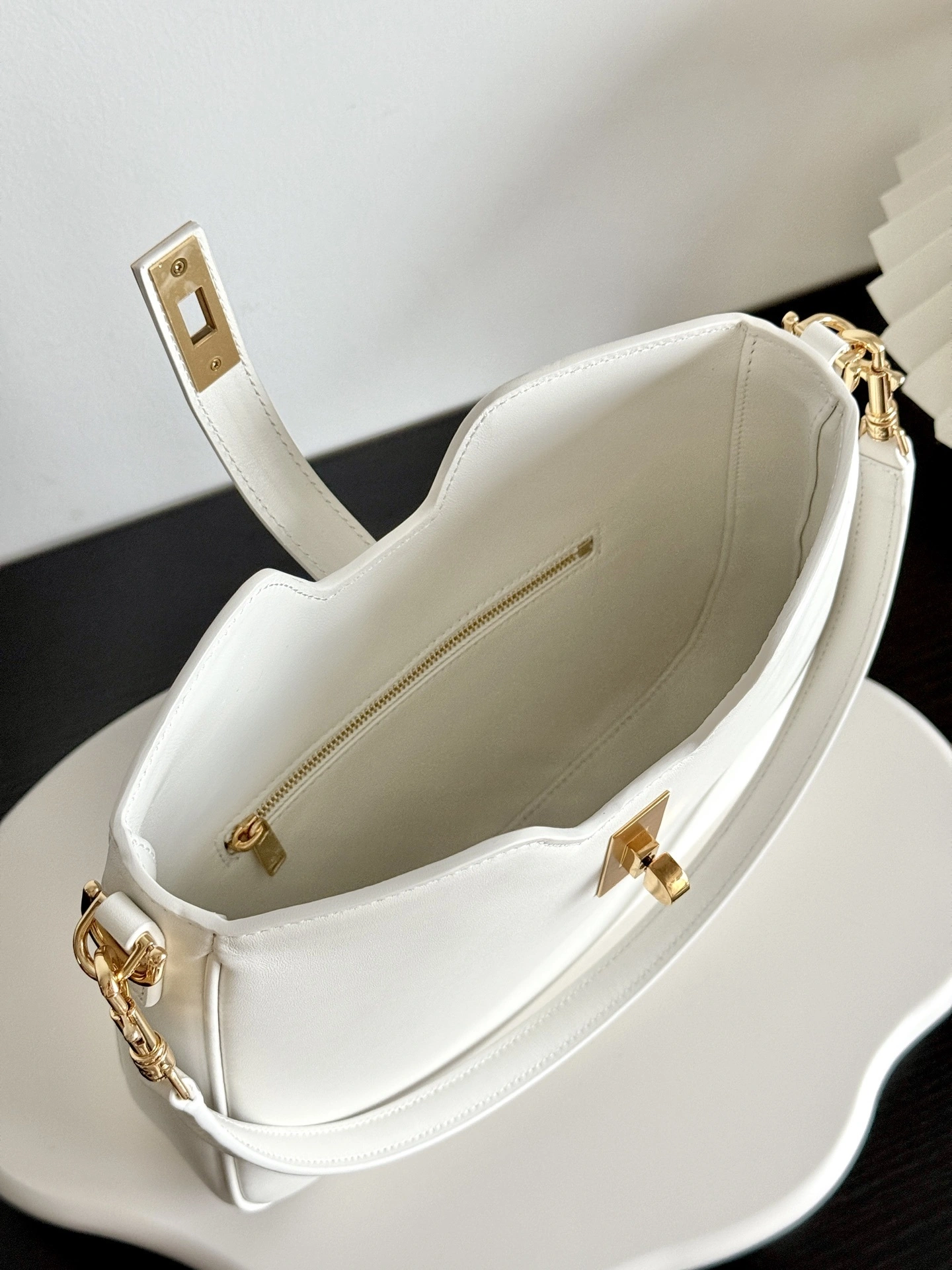 MOMO-- 358i95 120693FX9-01RC high quality version 16Soft Calfskin item:E-B805H1525