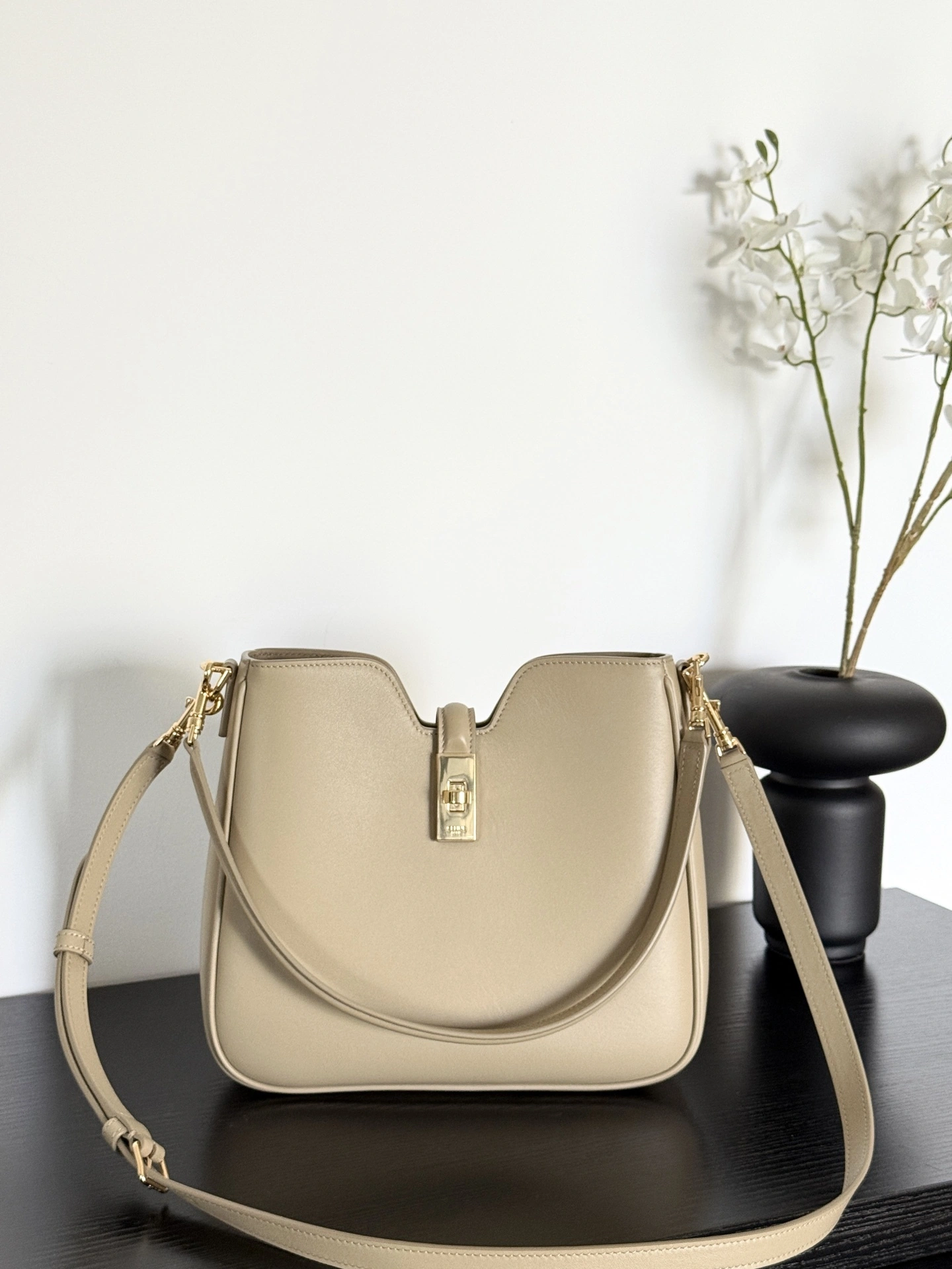 MOMO-- 358i95 120693FX9-02EZ high quality version 16Soft Calfskin item:E-B805J2412