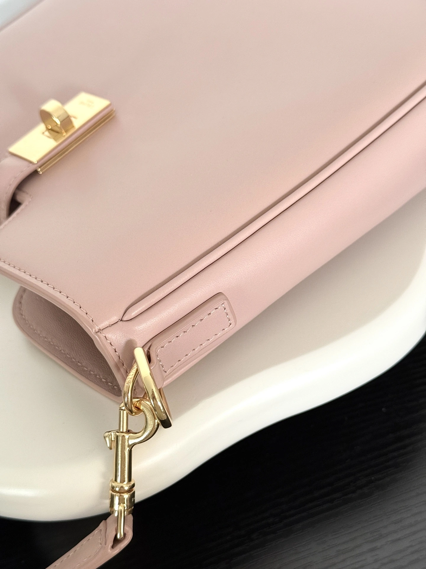 MOMO-- 358i95 120693FX9-03PH high quality version 16Soft Calfskin item:E-B805H1528