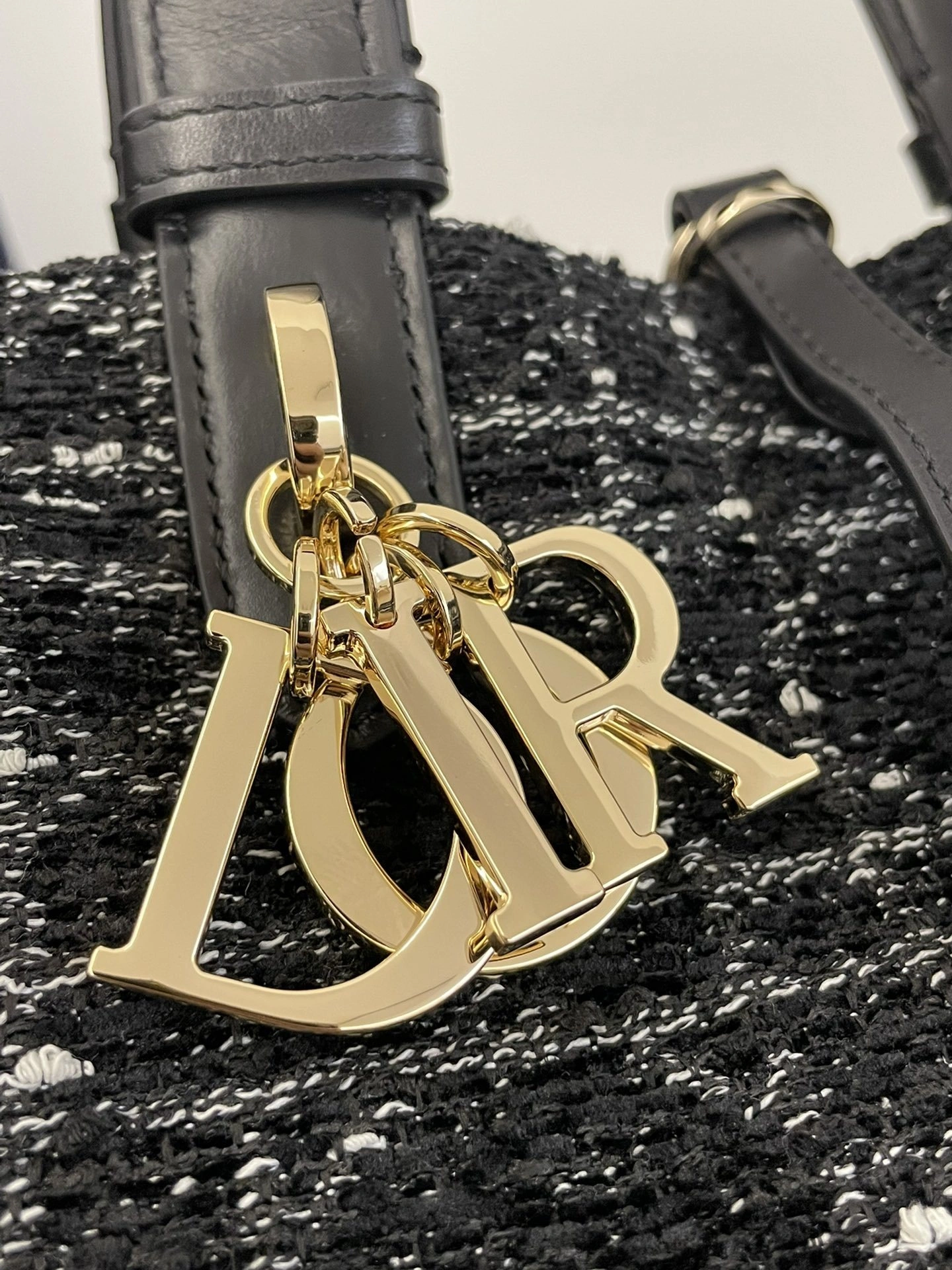 MOMO-- 4ior M2821OTKV_M911 high quality version Calfskin Toujours item:E-B813A1278