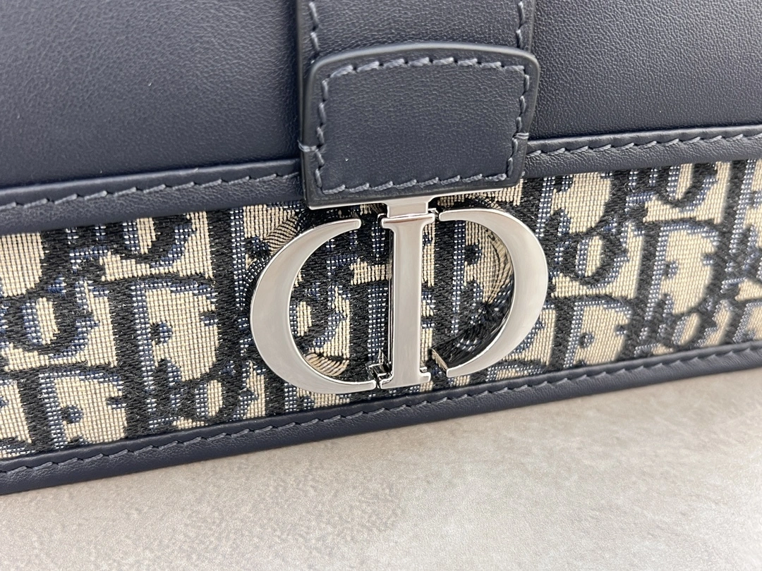 MOMO-- 4ior M9334PDDS_M928 high quality version East-West cowhide item:D-B813J2511