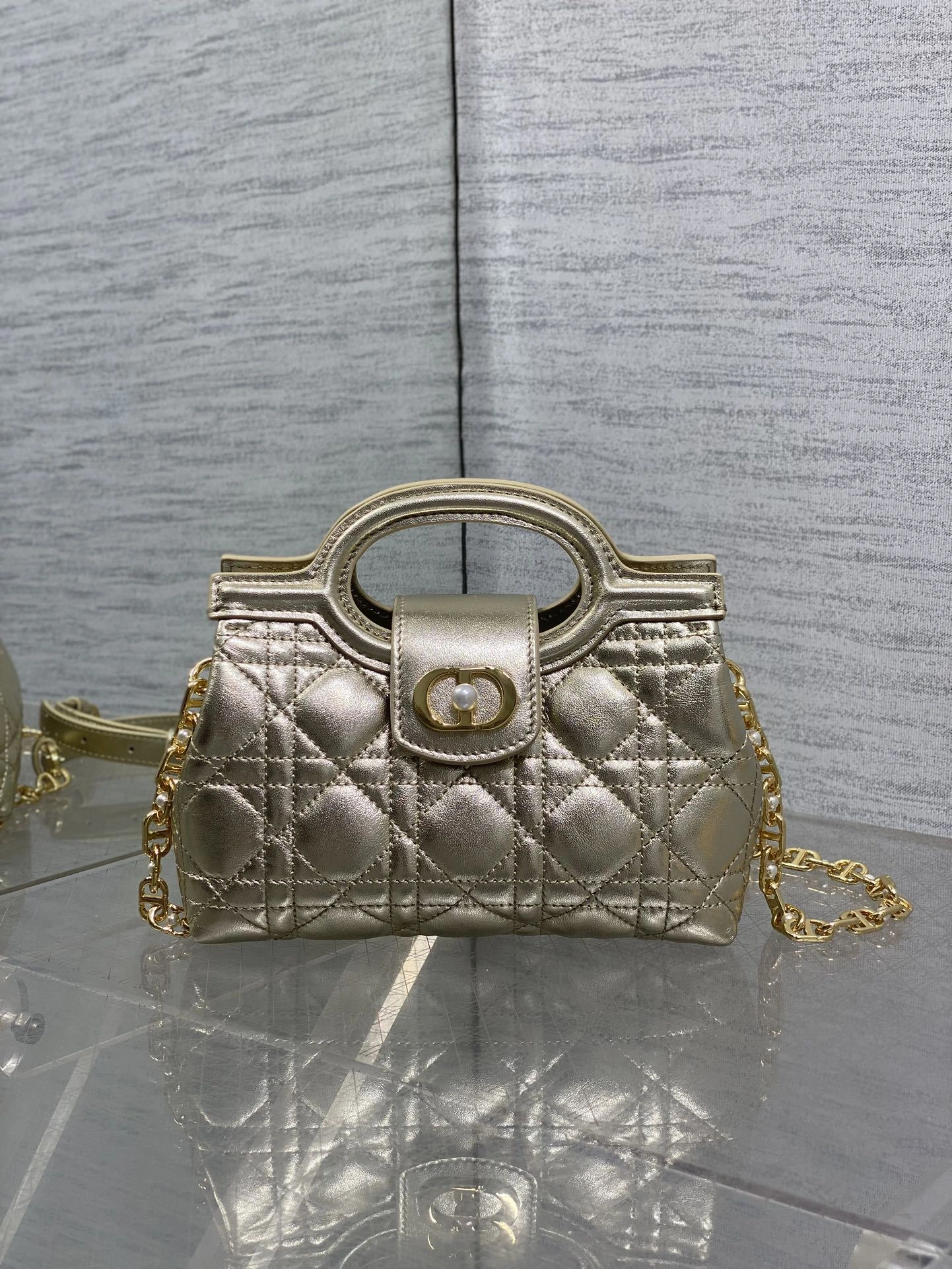 MOMO-- 4ior S3123UWEC-M25J high quality version Jolie Top Handle item:E-B000L2009T