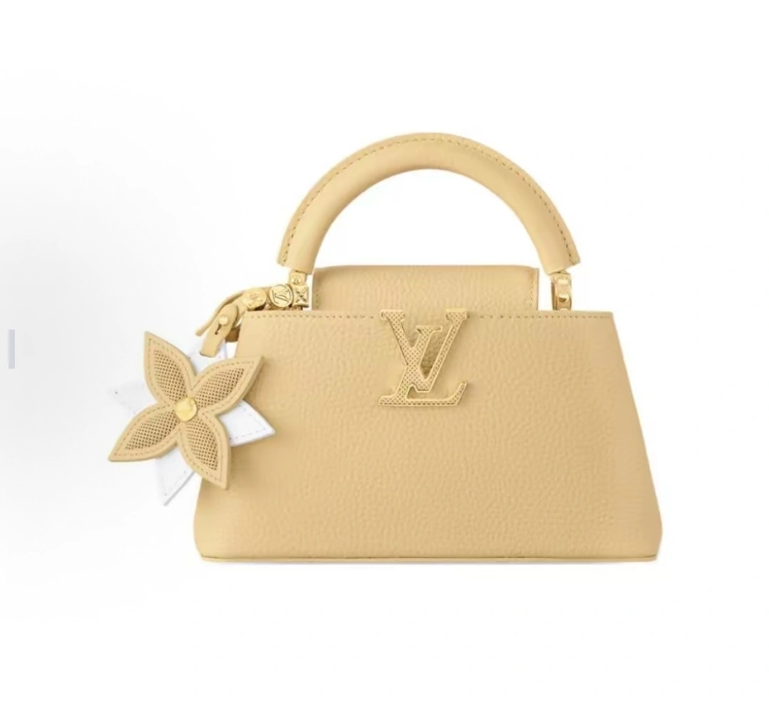 MOMO-- 8V M11351 high quality version Capucines East-West cowhide item:E-B063C0571
