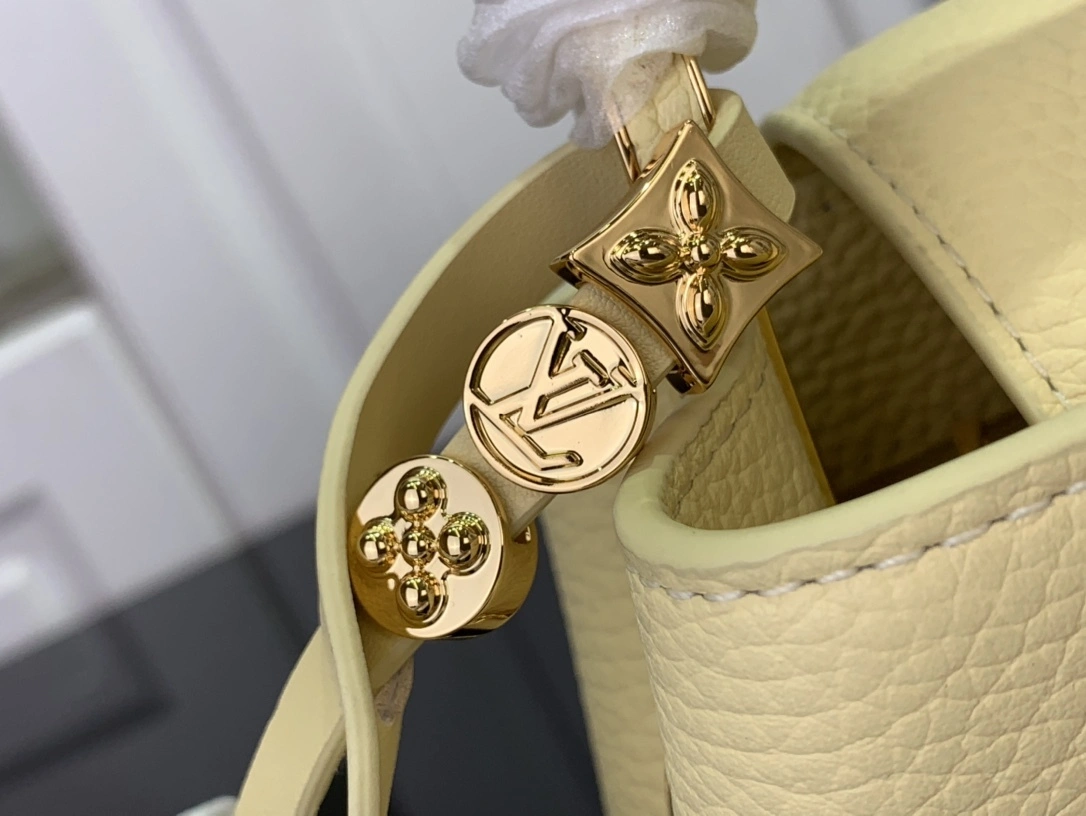 MOMO-- 8V M11351 high quality version Capucines East-West cowhide item:E-B063C0571