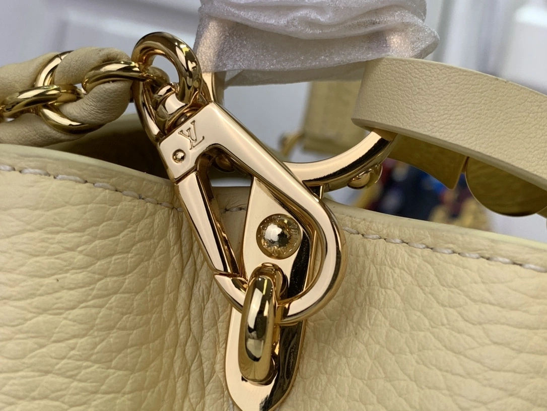 MOMO-- 8V M11351 high quality version Capucines East-West cowhide item:E-B063C0571