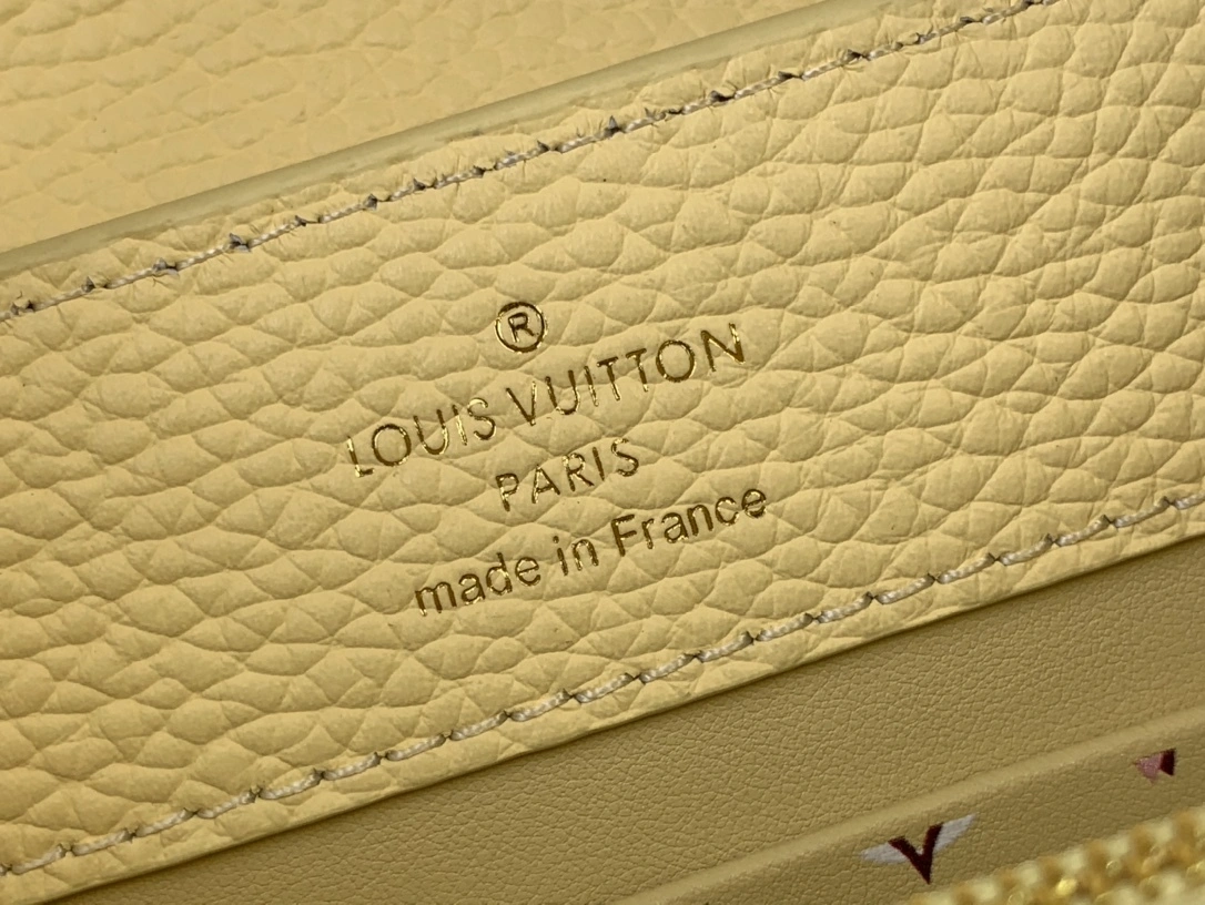 MOMO-- 8V M11351 high quality version Capucines East-West cowhide item:E-B063C0571