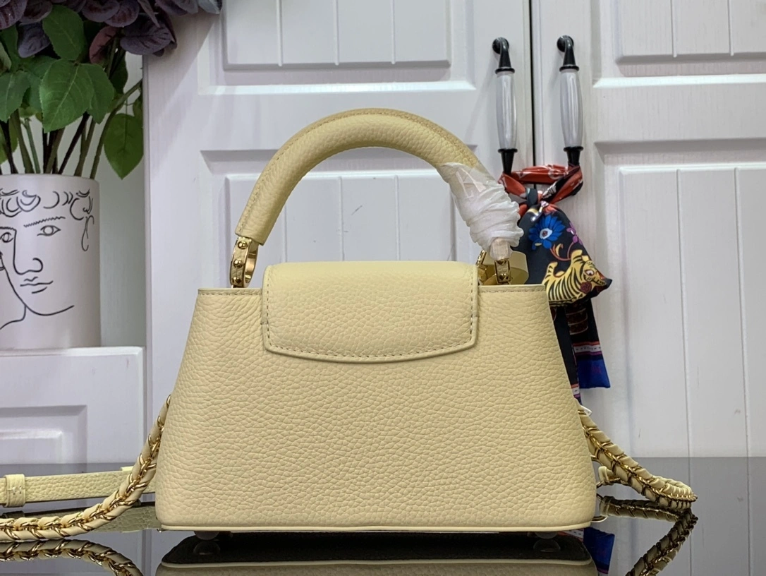 MOMO-- 8V M11351 high quality version Capucines East-West cowhide item:E-B063C0571