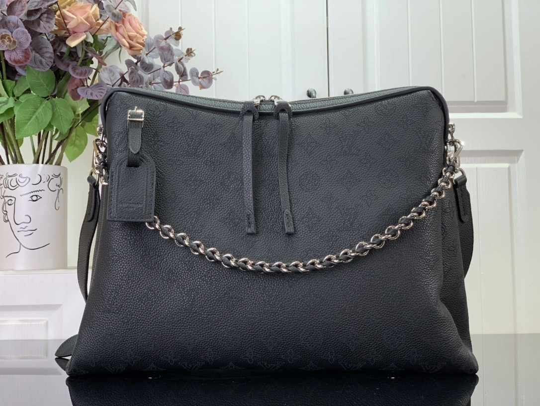 MOMO-- 8V M24132 high quality version Mahina Hand It All Calfskin item:E-B174C0530