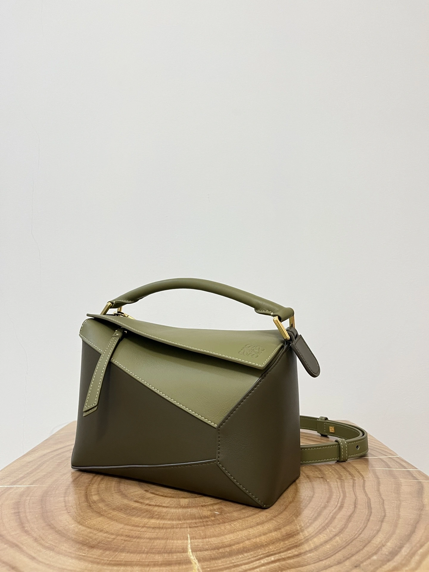 MOMO-- 8o5w5 A510P60X44-4427 high quality version Calfskin Puzzle item:E-B050I0522