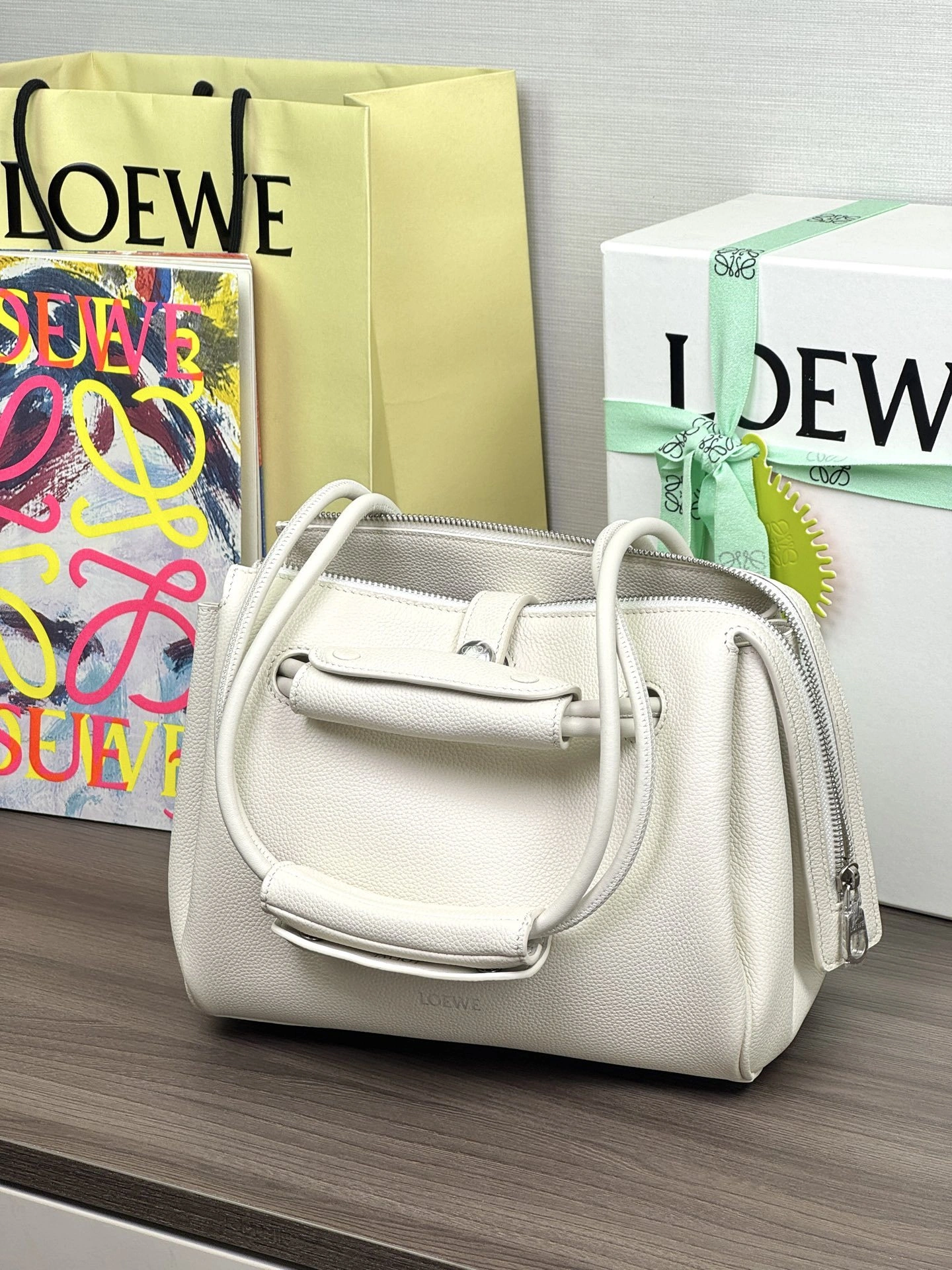 MOMO-- 8o5w5 AACOAB2X03-9567 high quality version Calfskin Madrid item:E-B000I0329