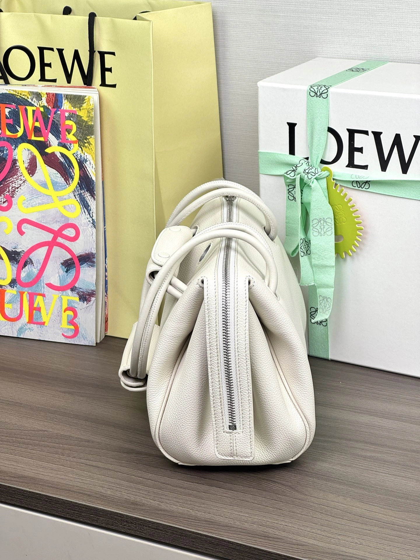 MOMO-- 8o5w5 AACOAB2X03-9567 high quality version Calfskin Madrid item:E-B000I0329