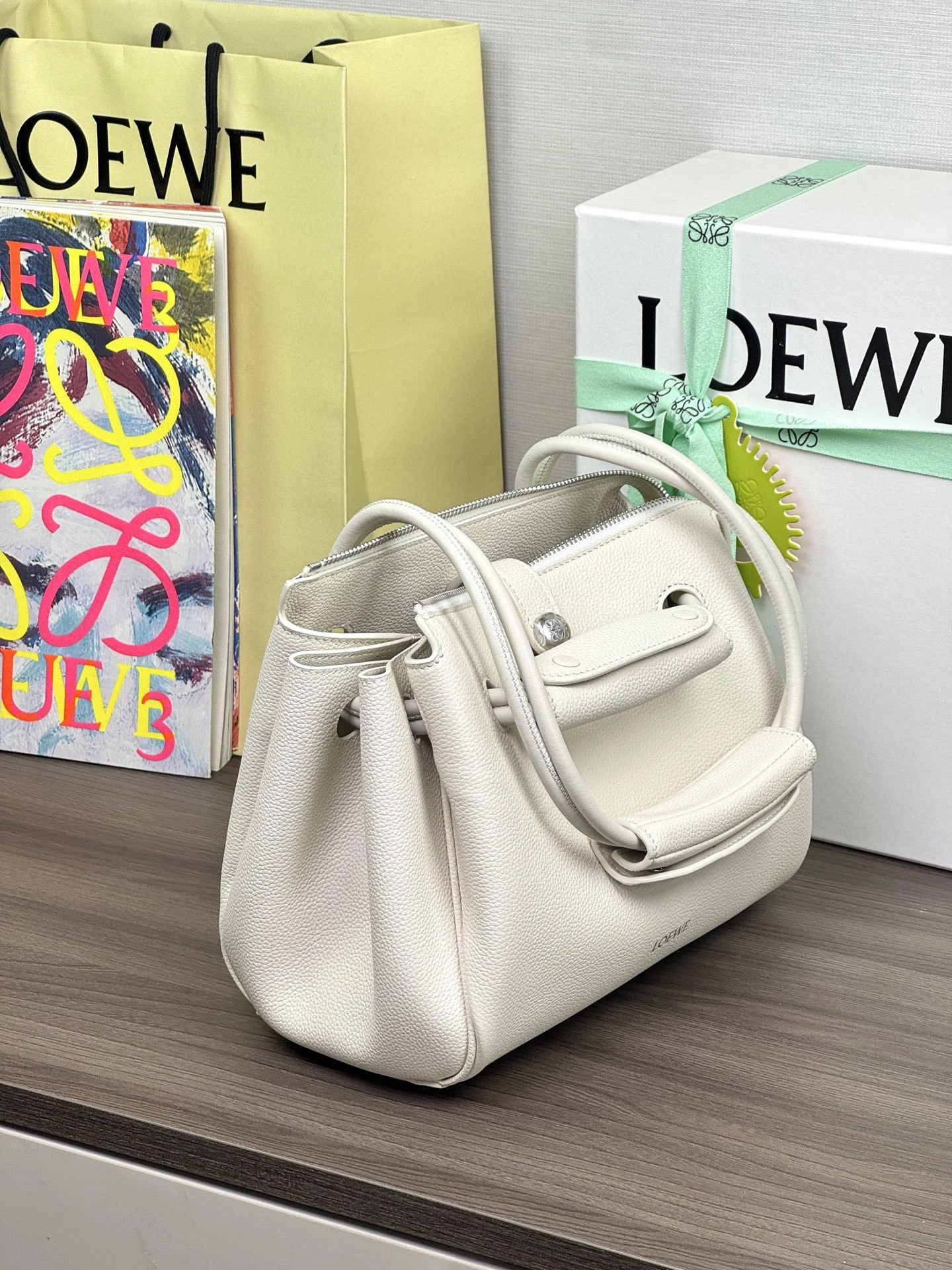 MOMO-- 8o5w5 AACOAB2X03-9567 high quality version Calfskin Madrid item:E-B000I0329