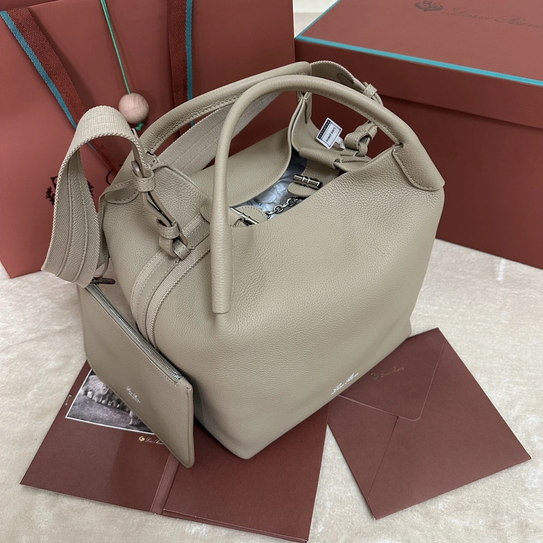 MOMO-- 8oro Pi191 FAN4646-M0P7 high quality version Bale Calfskin item:E-B177I2120