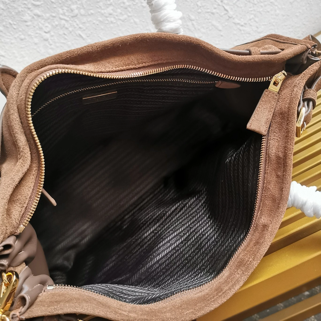 MOMO-- Pr141 1BA439_2C4S_F0324_V_OOO high quality version cowhide item:D-B000K1914