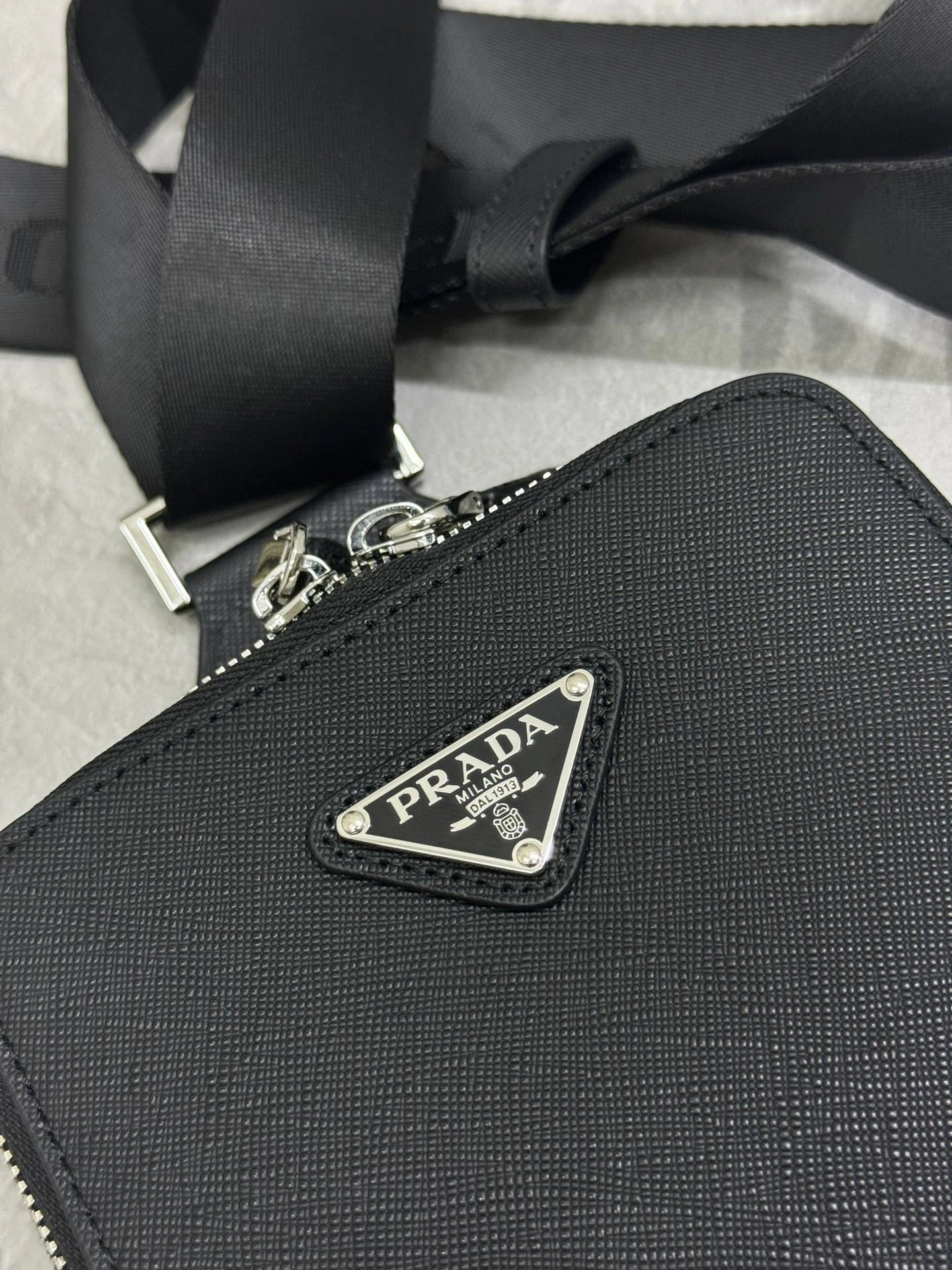 MOMO-- Pr141 1BA463-2VZ106-9Z2-F0002 high quality version cowhide item:E-B000K0630