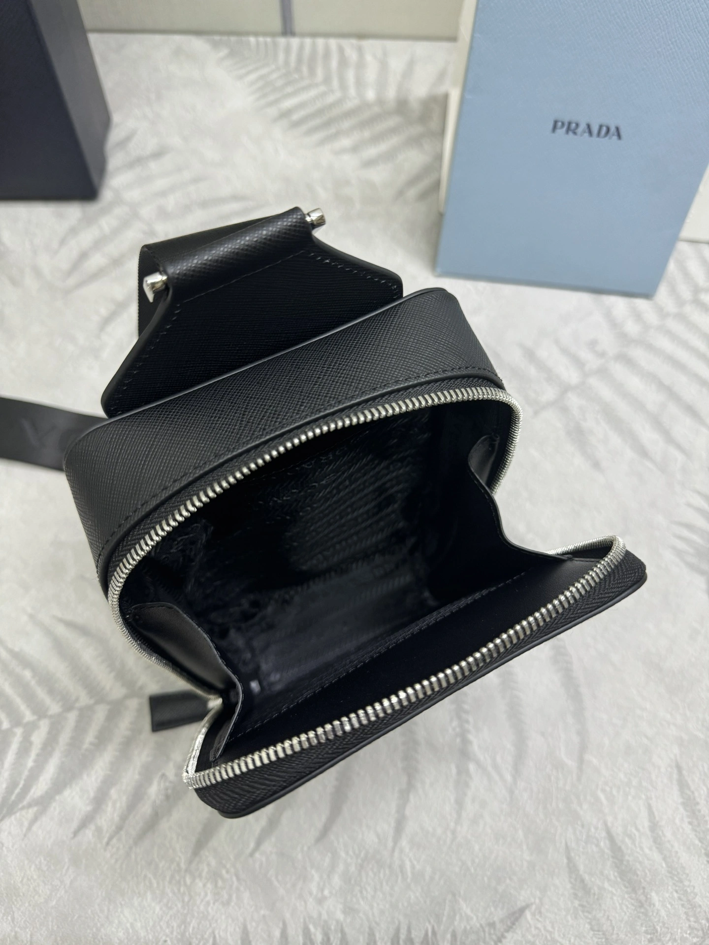 MOMO-- Pr141 1BA463-2VZ106-9Z2-F0002 high quality version cowhide item:E-B000K0630