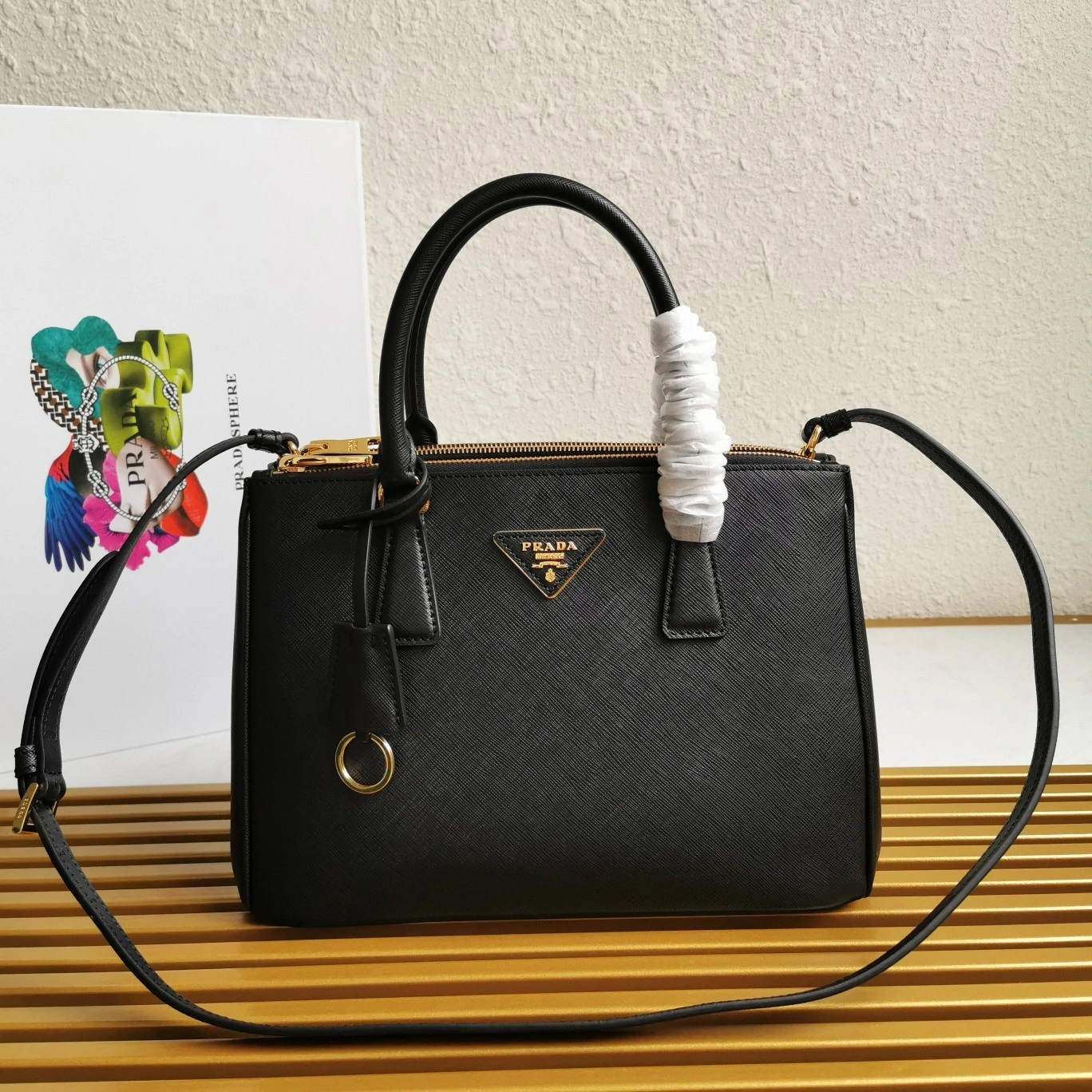 MOMO-- Pr141 1BA863_NZV_F0002_V_EOO Saffiano high quality version item:D-B000K2229