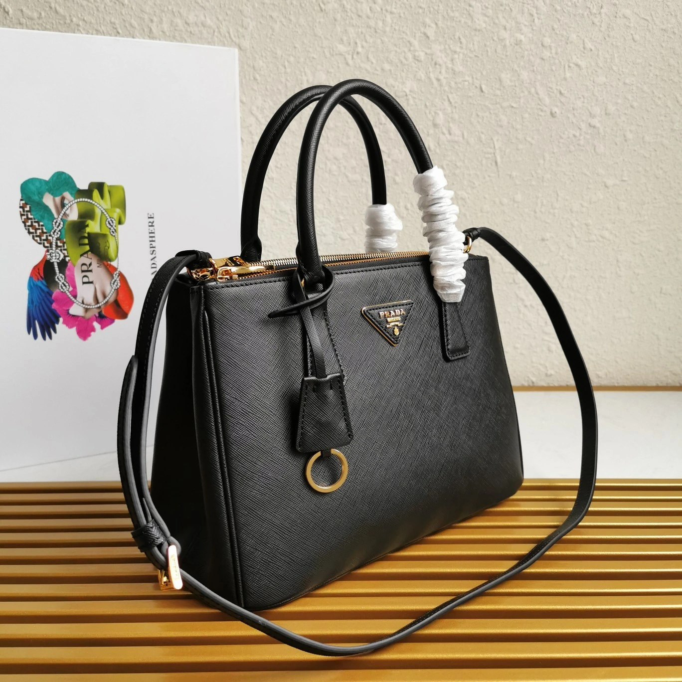 MOMO-- Pr141 1BA863_NZV_F0002_V_EOO Saffiano high quality version item:D-B000K2229