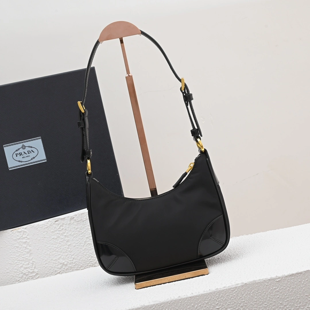 MOMO-- Pr141 1BC214_R789_F0002_V_OOO high quality version cowhide item:D-B183K1921