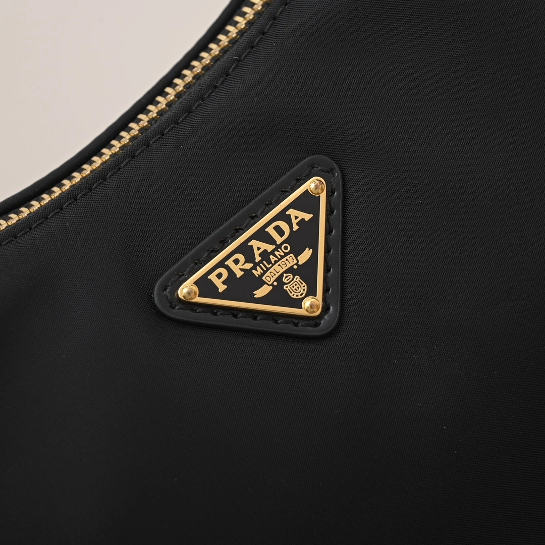 MOMO-- Pr141 1BC214_R789_F0002_V_OOO high quality version cowhide item:D-B183K1921