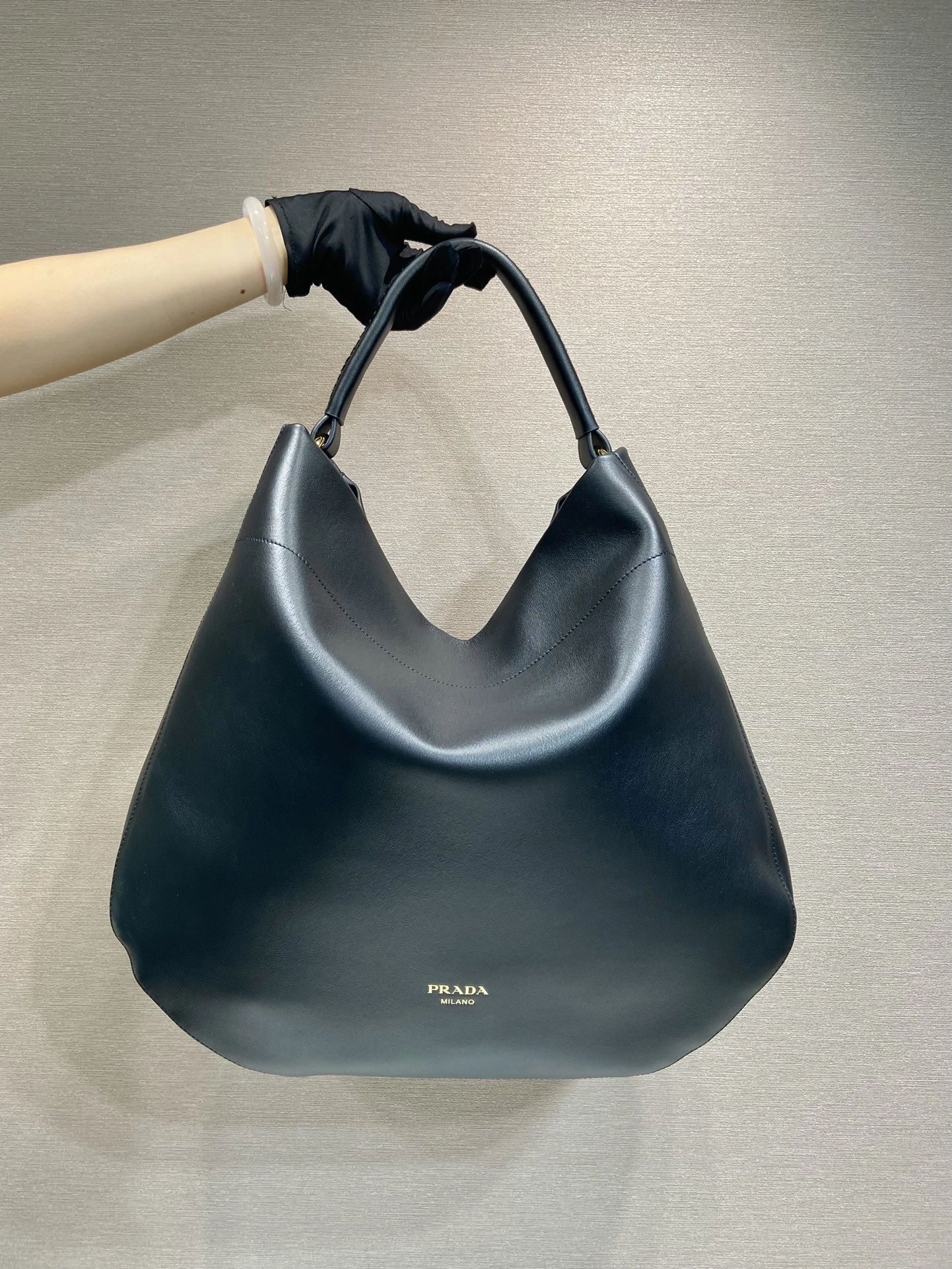 MOMO-- Pr141 1BC219_2CYS_F0002_V_OOO cowhide high quality version item:D-B000K2233